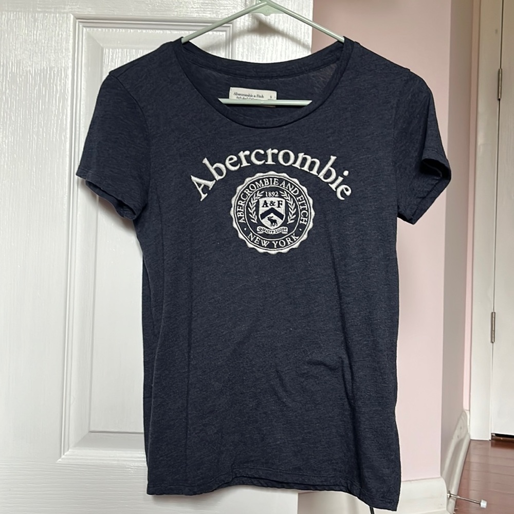 navy blue tee size xs